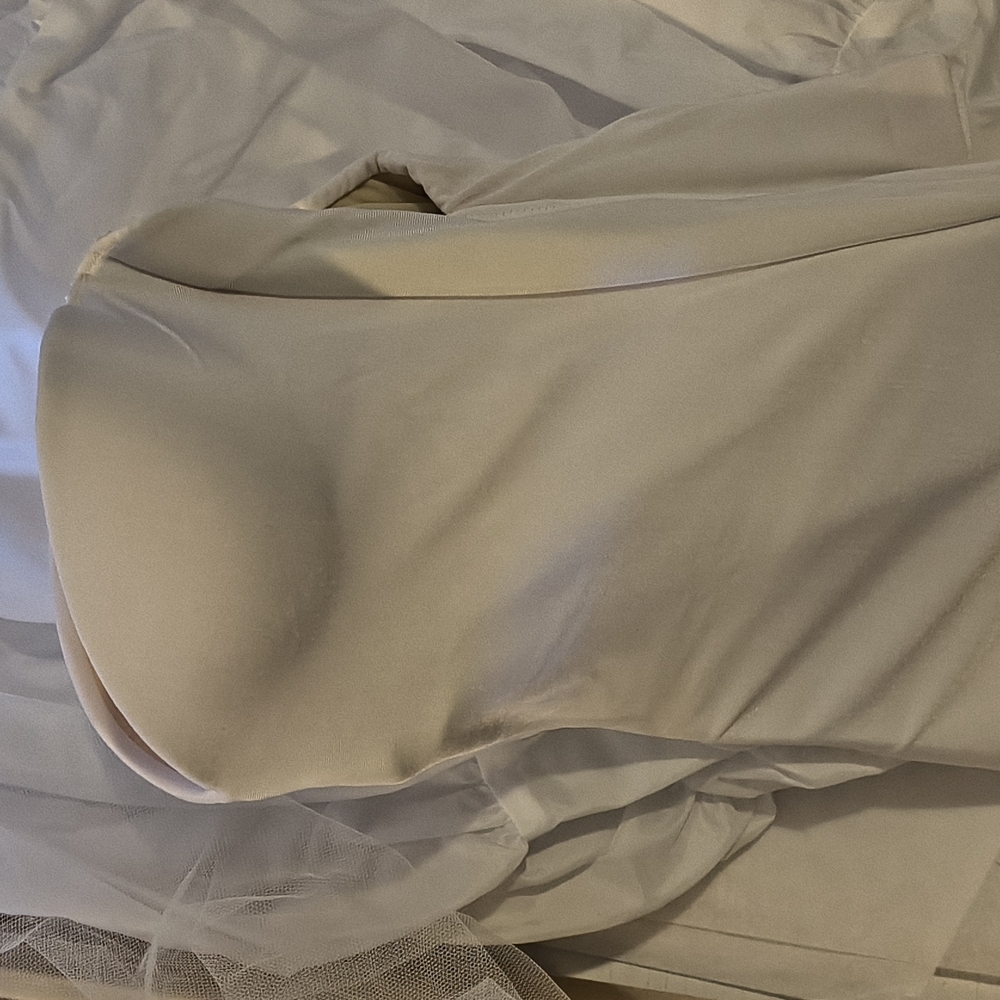 Strapless Tiered Ivory Wedding Dress By David's Bridal Size 4 - Picture 7 of 8